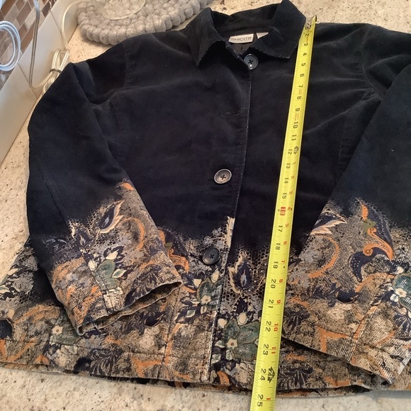 Chico’s Black Corduroy Jacket Size Large (2) Feather & Floral Button Close - Picture 7 of 9